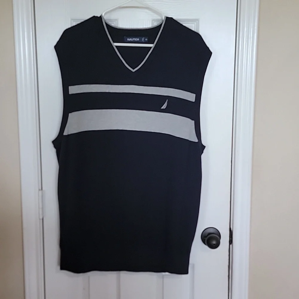 Nautica Sleeveless sweater vest, XL, navy and light gray